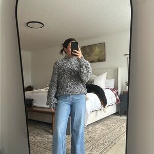 Abercrombie & Fitch Black and White Knit turtleneck Sweater